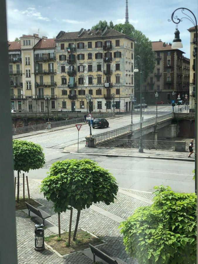 La Terrazza Di Arturo Guest House トリノ エクステリア 写真